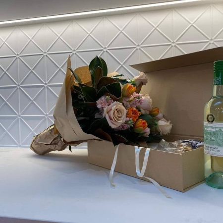 apm diamonds white  flowers