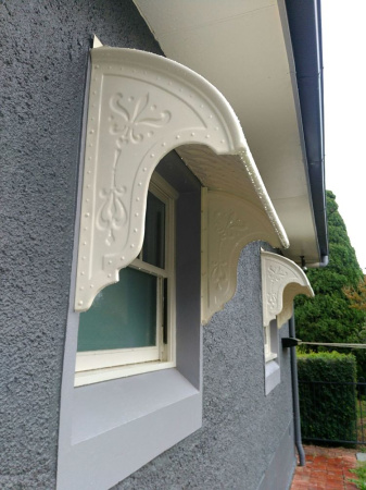 apm hooded awning 1 opt 1087868770