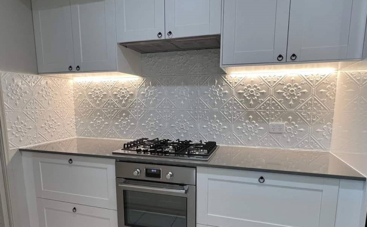 apm_pyrmont_cross_white_5