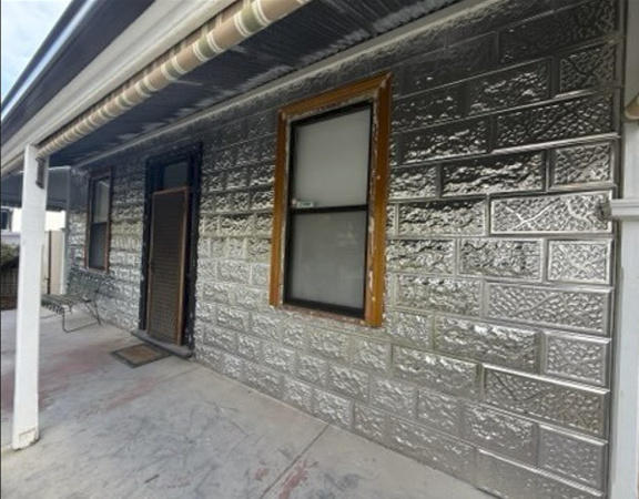 apm_sandstone_block_cottage_front_unpainted