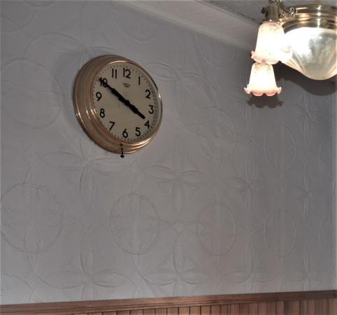 apm_warwick_wall_white_crop_2rsz